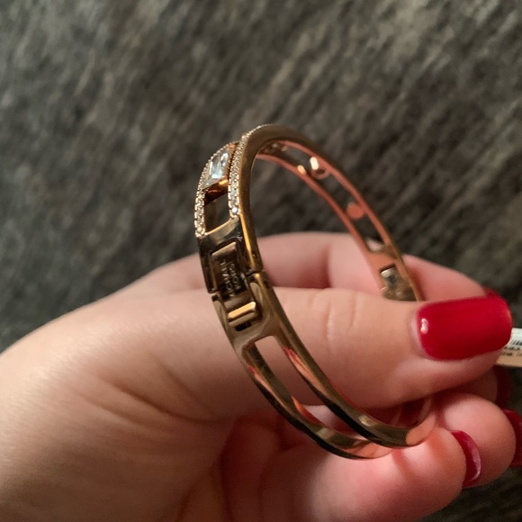 Bracelet - Picture 5 of 6